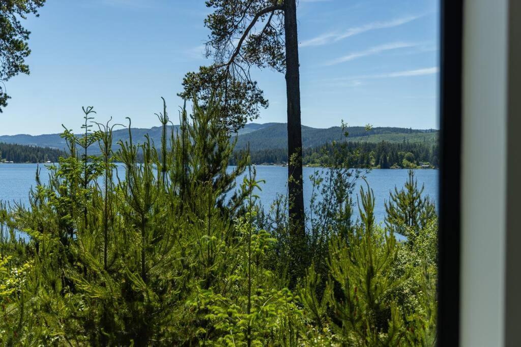 Kelly'S Sunset Lake Retreat Shawnigan Lake Екстериор снимка
