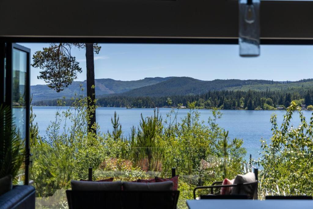 Kelly'S Sunset Lake Retreat Shawnigan Lake Екстериор снимка